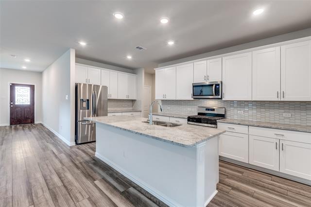 Foto del edificio - 1402 Corkwood Dr