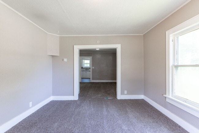 Building Photo - Oklahoma City Home Available Now! **DEPOSI...