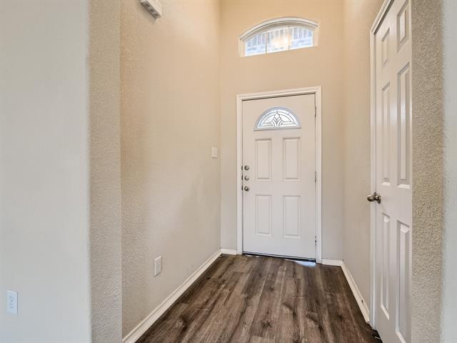 Building Photo - 1719 La Caya Dr