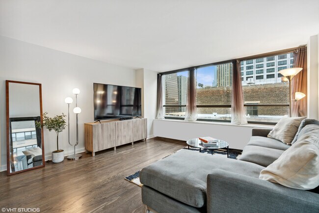 Foto del edificio - 222 E Pearson St