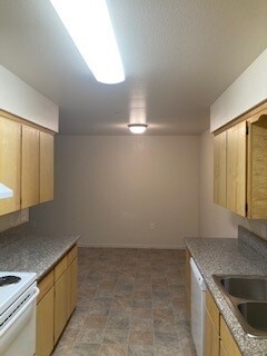 Tanglewood Apartments photo'