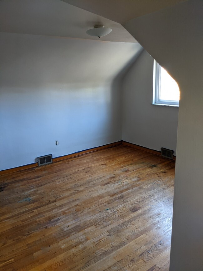 Upstairs Bedroom - 345 Mansfield Ave