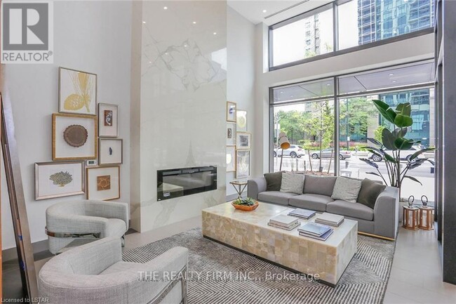 Building Photo - 505 Talbot St