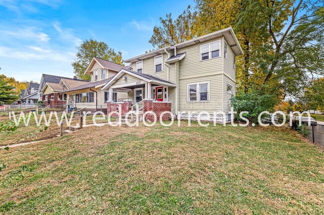 Photo - 1157 W 32nd St House