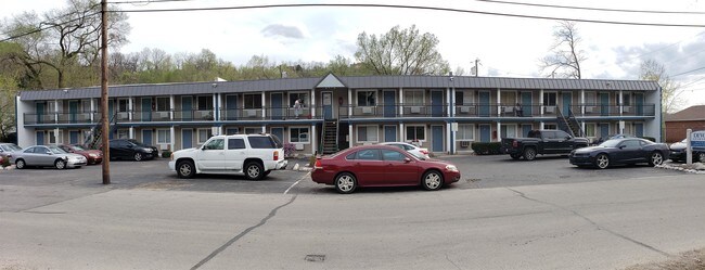 Building Photo - 621 De Votie Ave