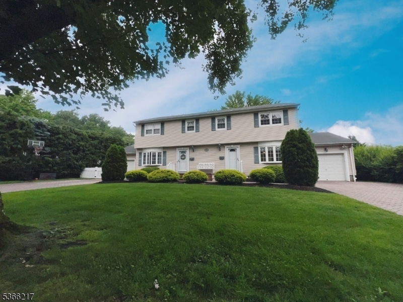 Primary Photo - 63 Primrose Ln