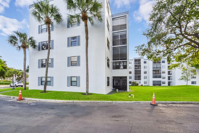 Building Photo - 9235 SW 8th St