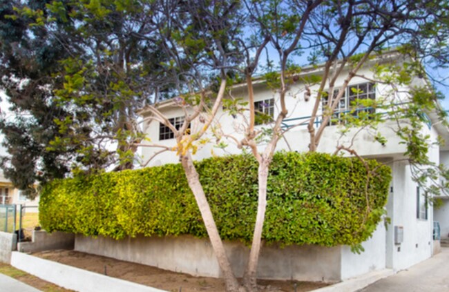 Building Front - 631 Pacific St