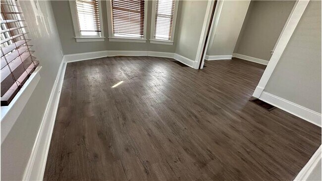 Building Photo - 37 Arcadia Ave