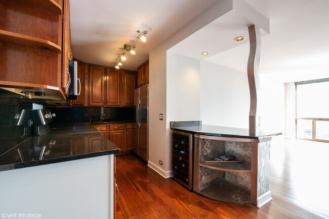 Foto del edificio - 4343 N CLARENDON Ave