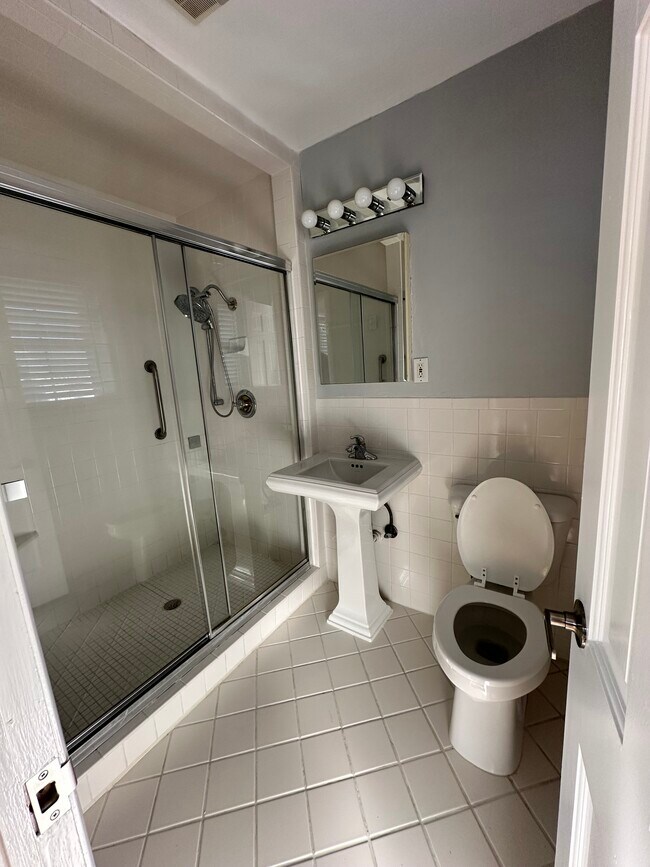 Foto del edificio - 3316 NW 60th St