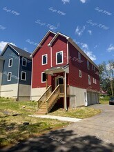 Building Photo - 1034 Oakland Ave