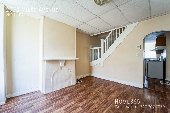 Building Photo - Lovely 2 Bedroom Townhouse - Don't miss a ...