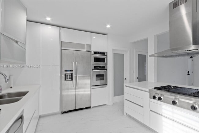 Foto del edificio - 3909 Garden Ave