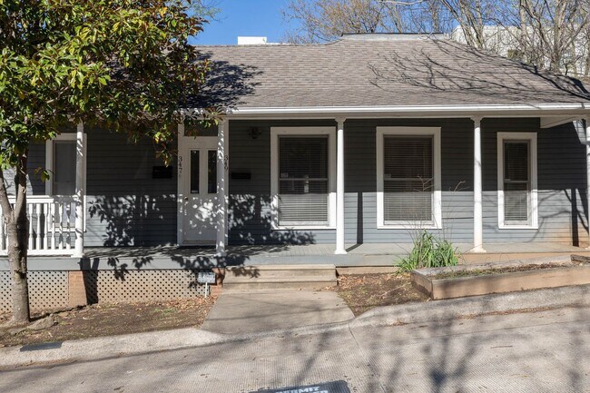 Building Photo - 349 Rollston Ave