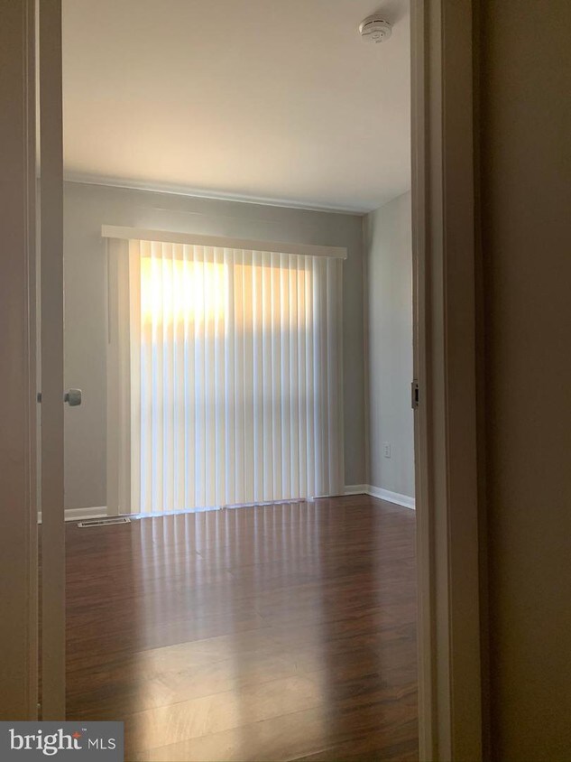Foto principal - 10152 Placid Lake Ct
