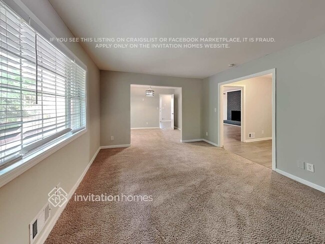 Building Photo - 2813 Rainbow Forest Dr