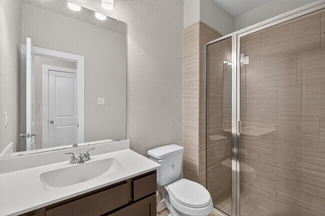 Building Photo - 6915 Rosemont Ct