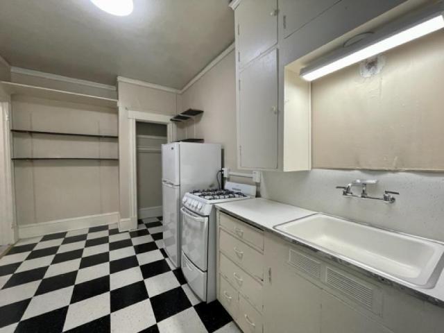 Foto del edificio - 0 bedroom in Seattle WA 98105
