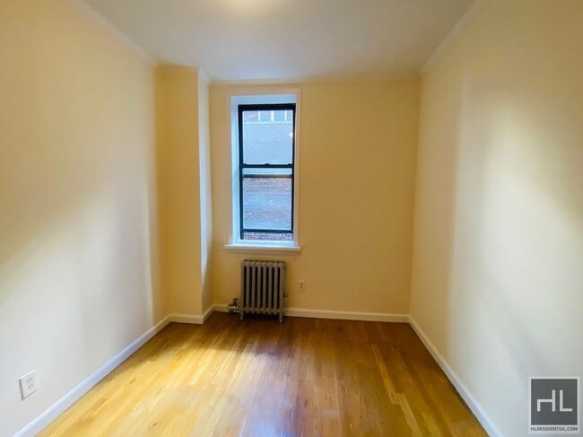 Building Photo - WEST 45 STREET