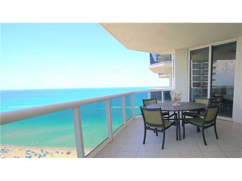Primary Photo - 4775 Collins Ave