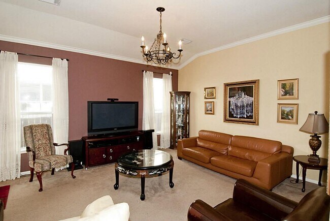 Foto del edificio - 6450 Applewood Forest Dr