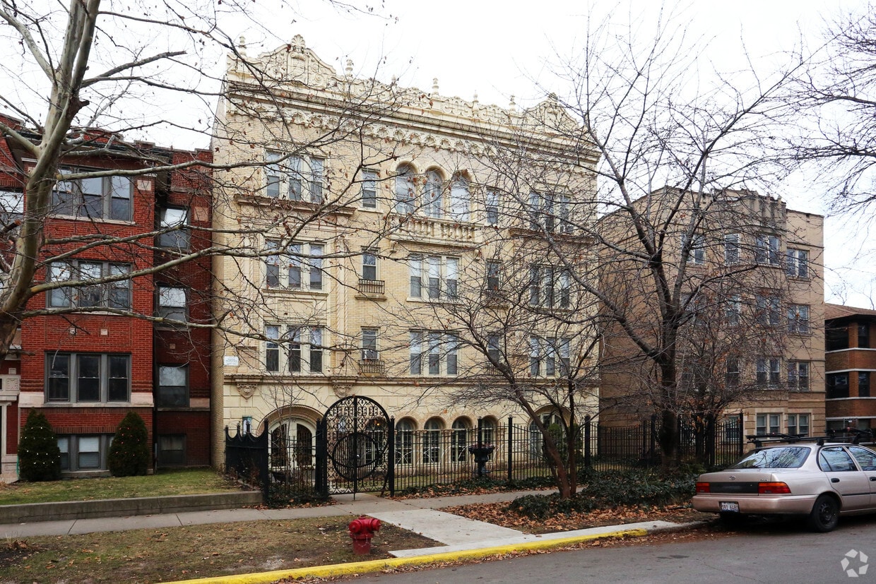 Building Photo - 4142 N Keystone Ave