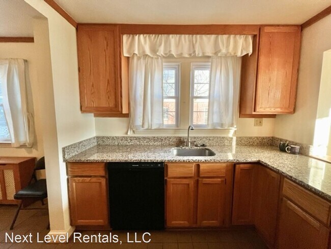 Building Photo - 4 br, 2.5 bath House - 4702 Harvard Road