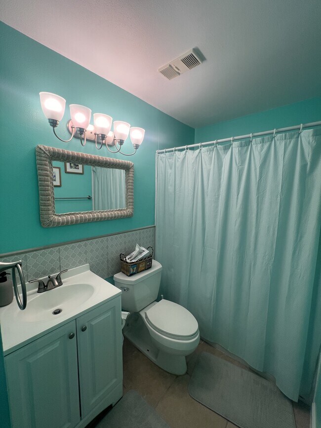 Foto del edificio - 426 Beach Park Ln
