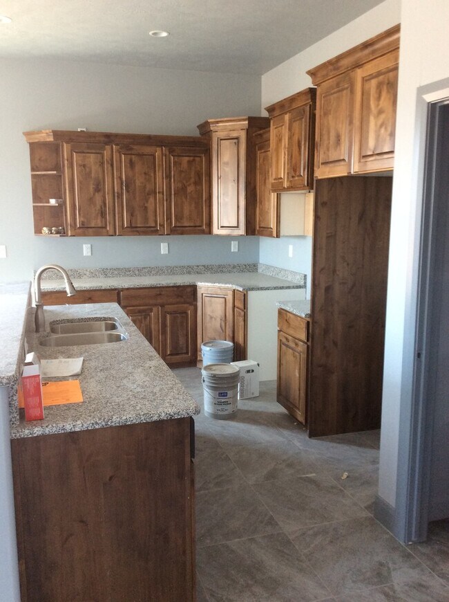 Building Photo - Tanzanite Townhome