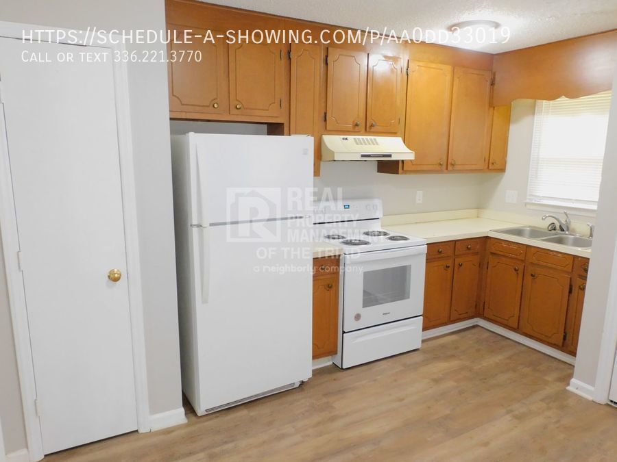 Primary Photo - Updated 2BR/1BA Apartment in Greensboro!