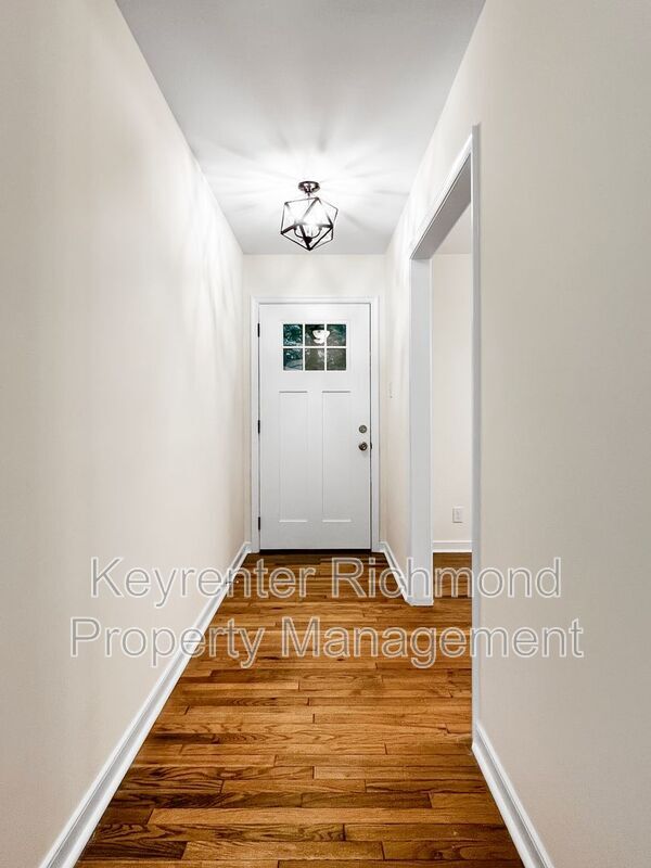 Foto del edificio - 2112 Autumn Oaks Ln