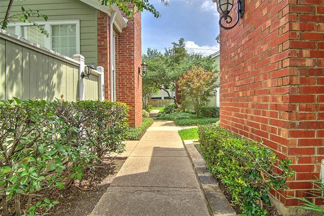 Foto del edificio - 6220 Bentwood Trail