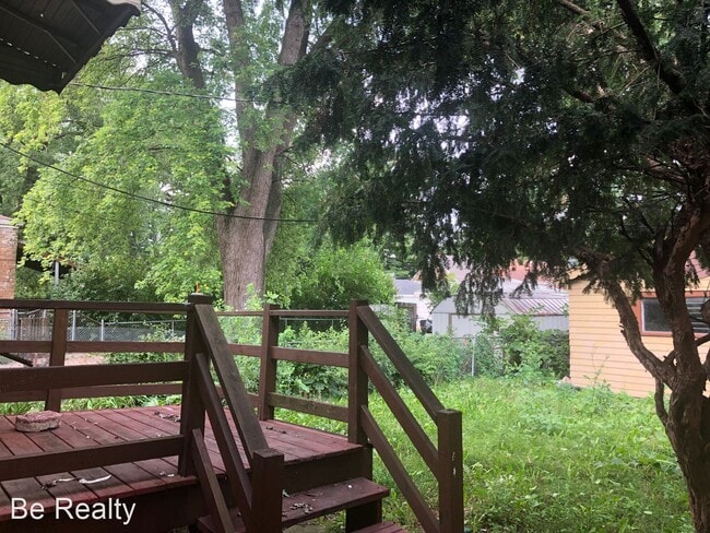 Building Photo - 3 br, 1.5 bath House - 14424 S Normal Ave.