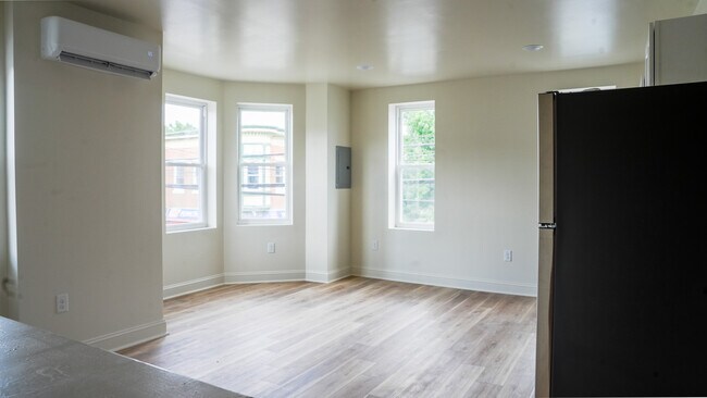 Building Photo - 1801 W Wingohocking St