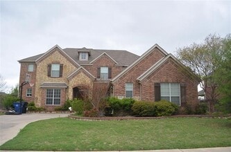 Building Photo - 6165 Larkspur Ln