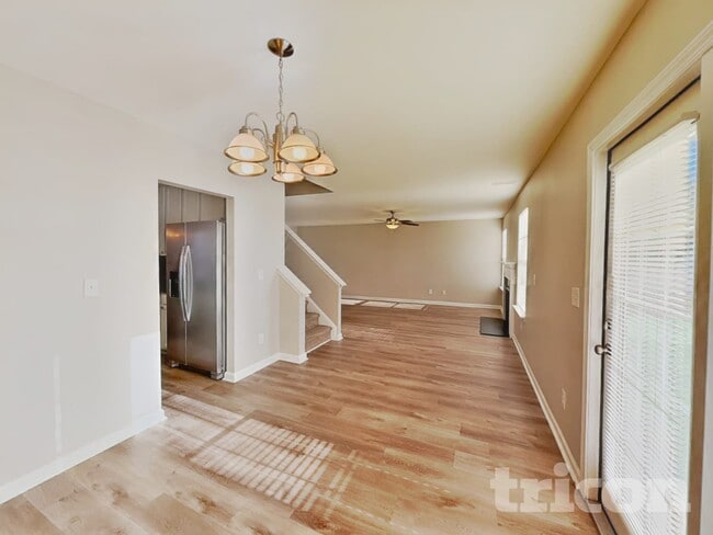 Foto del edificio - 5820 Bryanstone Pl