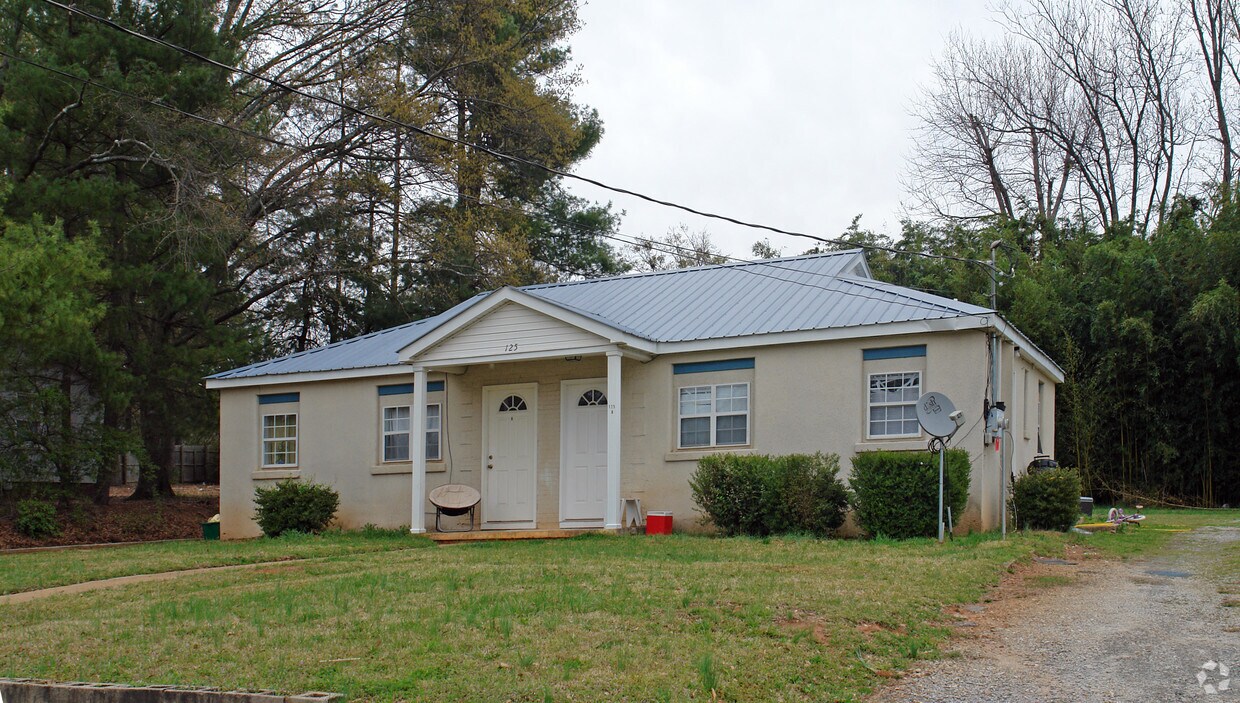 Building Photo - 125-127 Roper St