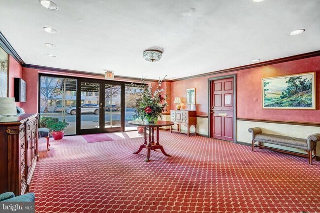 Foto del edificio - 1200 S Arlington Ridge Rd