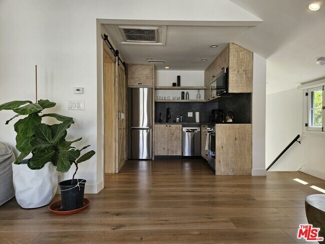 Foto del edificio - 212 S Muirfield Rd