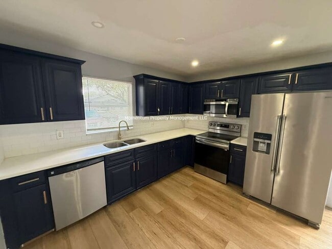 Foto del edificio - 6409 N 41st St