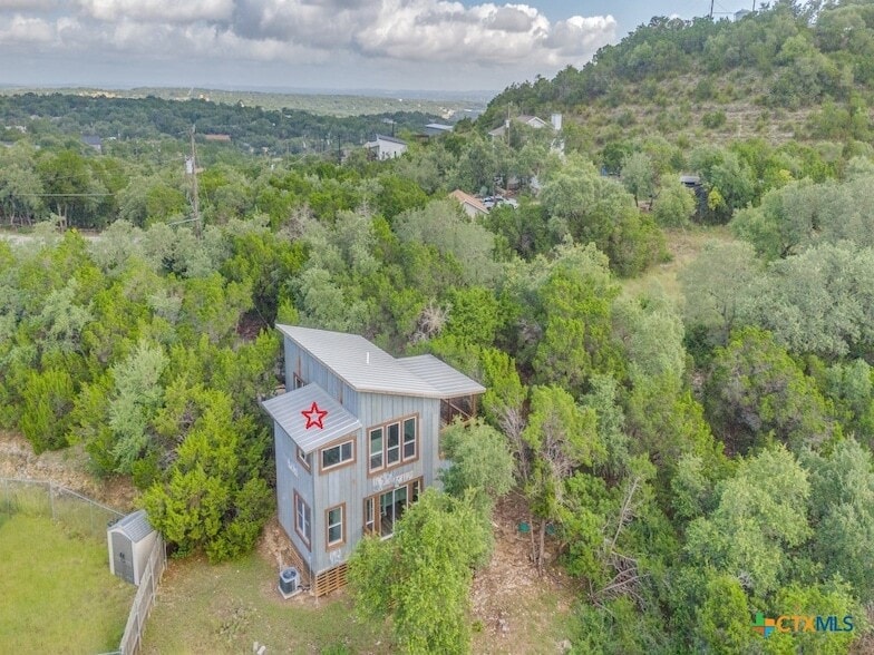 Primary Photo - 238 Ledgeview Dr