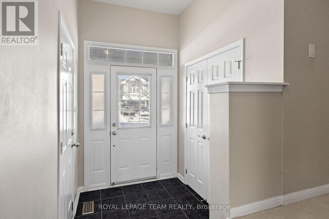 Building Photo - 212 Huntsville Dr