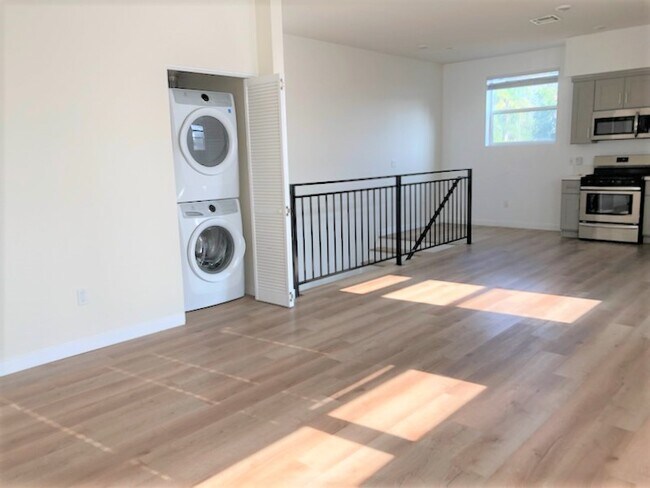 Building Photo - 16753 Sherman Way