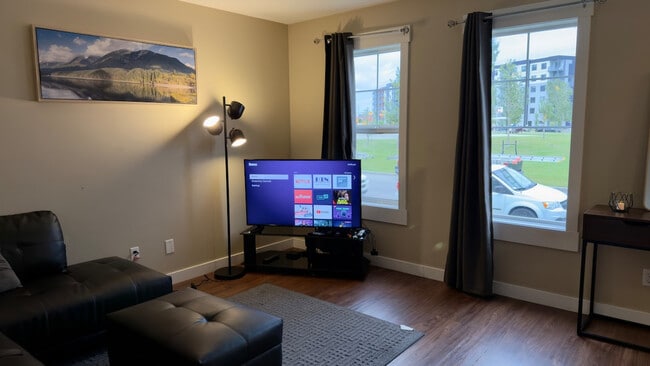 Building Photo - 25 Skyview Springs Common NE