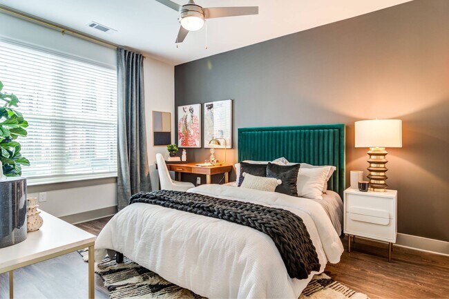 Foto del edificio - Skye Suwanee Town Center