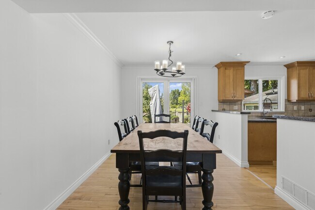 Photo du bâtiment - 10851 Rosecroft Crescent