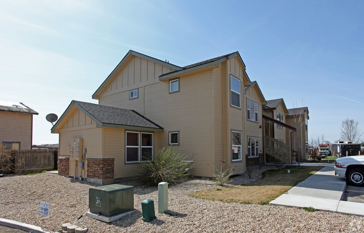 Primary Photo - 1109 N Midland Blvd