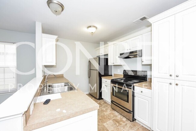Building Photo - You won't want to miss this one!