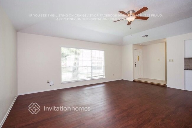 Building Photo - 16223 Barcelona Dr